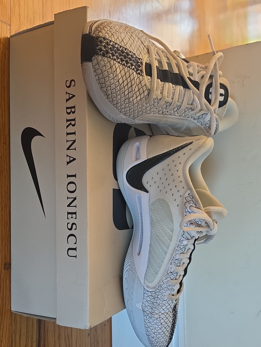 Nike Women's White and Black Athletic Training Sneakers